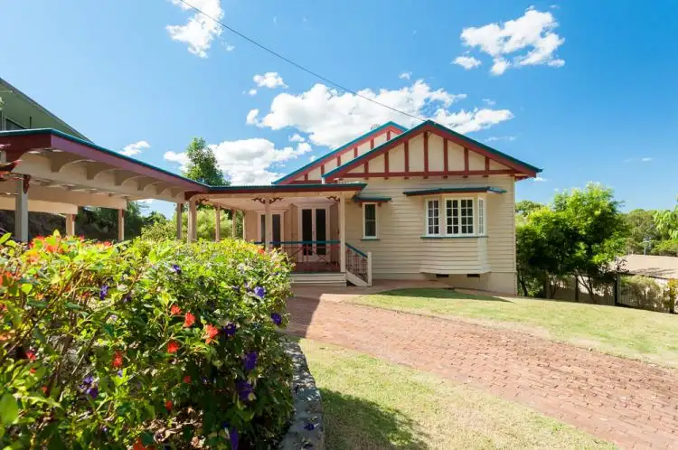 135 Panorama Drive, Nambour QLD 4560
