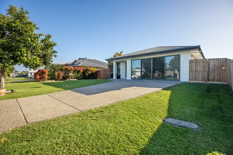Second view of Homely house listing, 4 Oysterlee Street, Beaconsfield QLD 4740