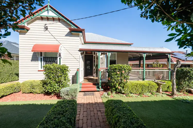 16 Robinson Street, North Toowoomba QLD 4350