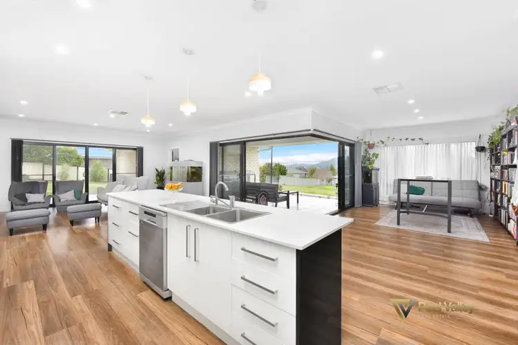 Second view of Homely house listing, 21 Falcon Drive Calala, Tamworth NSW 2340