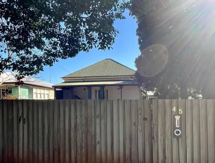 45 Anzac Avenue, Newtown QLD 4350