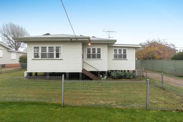 175 North Street, Rockville QLD 4350