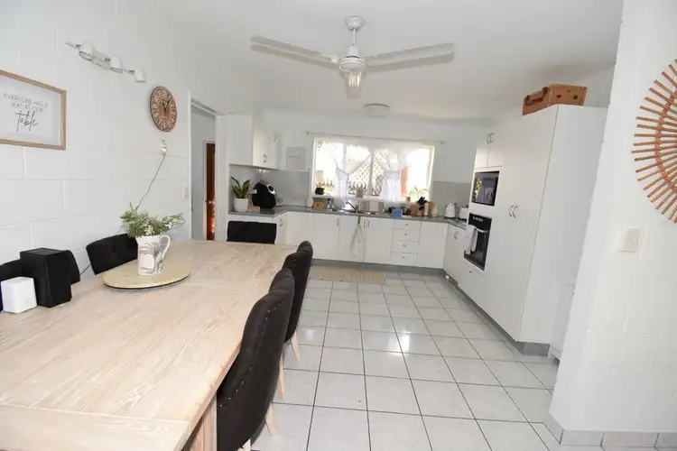 Fifth view of Homely unit listing, 2/15 Keswick Ave, Slade Point QLD 4740