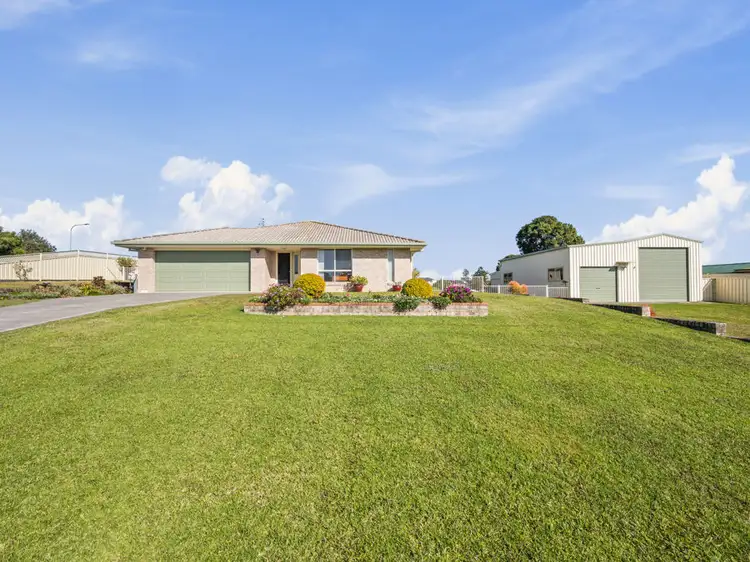 13 Preston Drive, Macksville NSW 2447