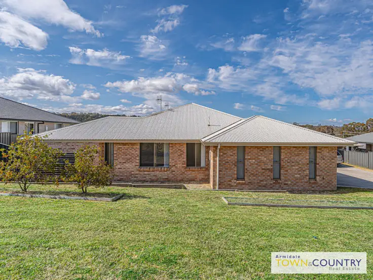 1/ 31 Arundel Drive, Armidale NSW 2350