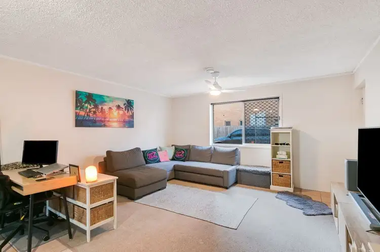Fifth view of Homely unit listing, 2/16 Coyne Street, Coolangatta QLD 4225