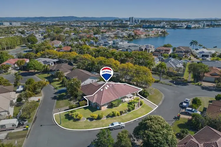 2/1 Purdue Street, Varsity Lakes QLD 4227