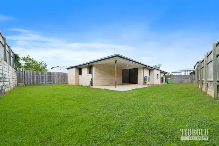 Second view of Homely house listing, 35 Majestic Circuit, Thornlands QLD 4164