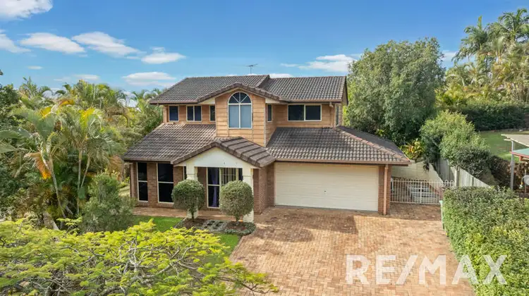 10 Phoenix Court, Eatons Hill QLD 4037