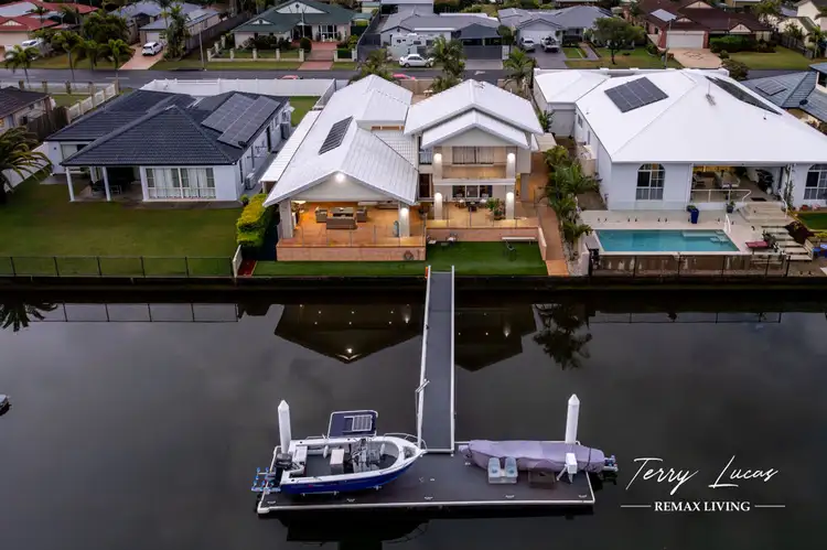 52 Cosmos Avenue, Banksia Beach QLD 4507