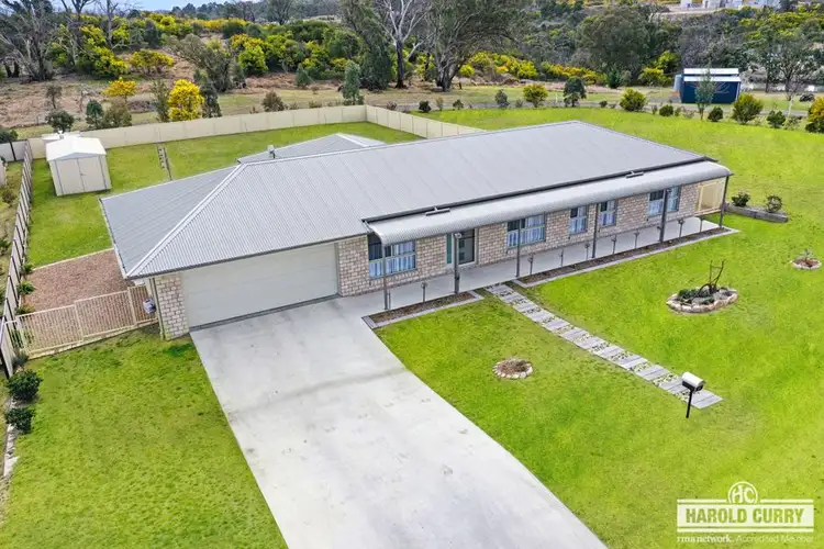 23 Parkes Drive, Tenterfield NSW 2372