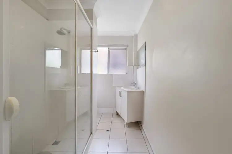 Fifth view of Homely unit listing, 4/109 Wallace Street, Chermside QLD 4032