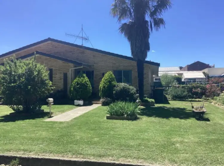3 East Avenue, Glen Innes NSW 2370