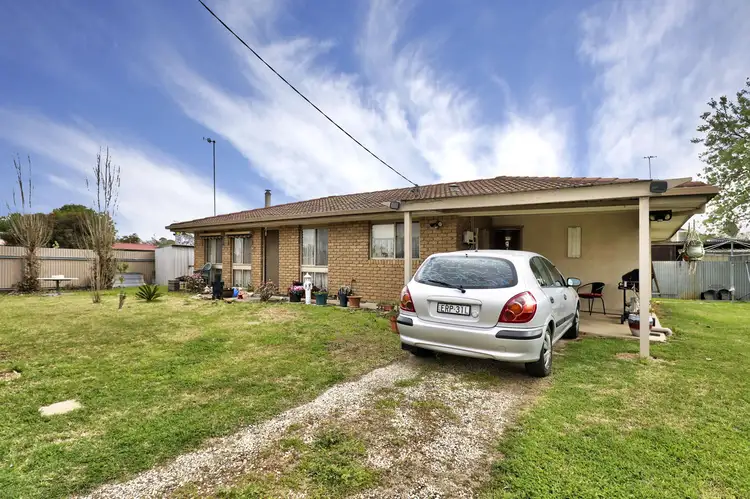 129 Junction Street, Deniliquin NSW 2710