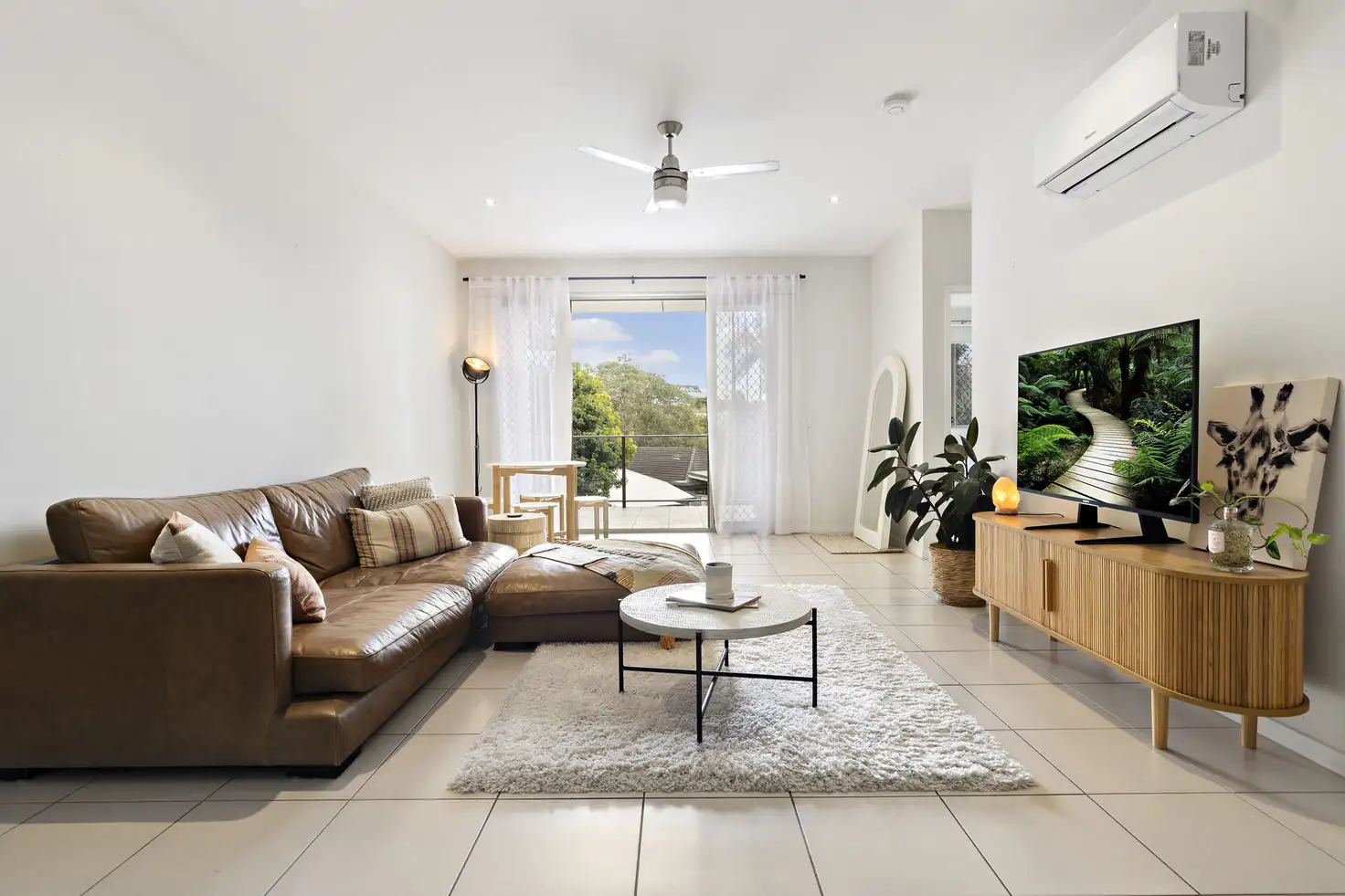 Main view of Homely apartment listing, 17/11 Riding Road, Hawthorne QLD 4171