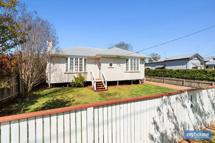 24 Henderson Street, Newtown QLD 4350