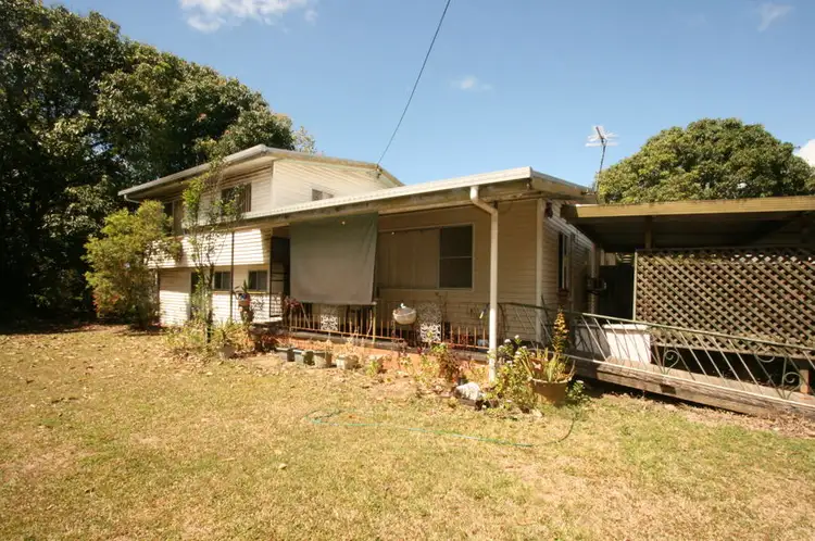 11 Blakeley Road, Sarina QLD 4737