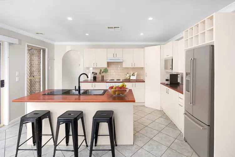 Third view of Homely house listing, 1/8 CANOLA PLACE, Estella NSW 2650