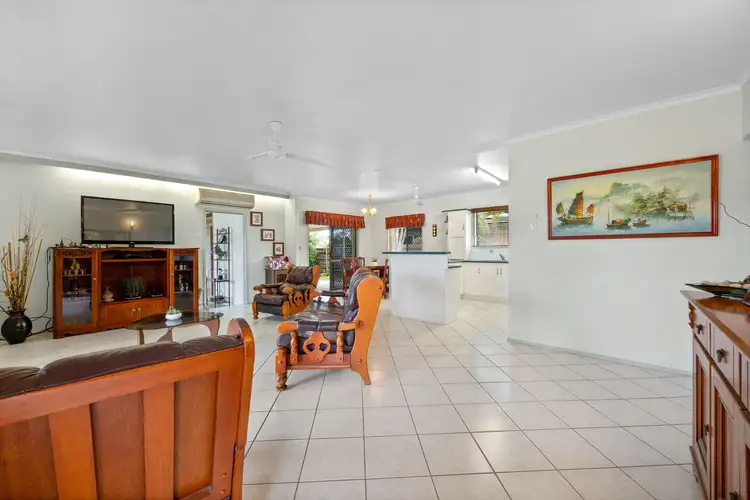 Fifth view of Homely house listing, 2 Dickens Avenue, Ooralea QLD 4740
