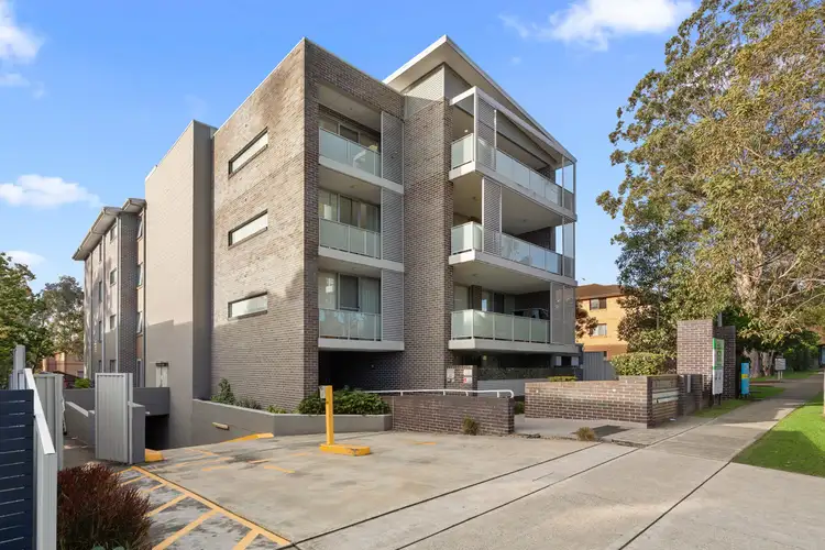 4/271 Dunmore Street, Pendle Hill NSW 2145