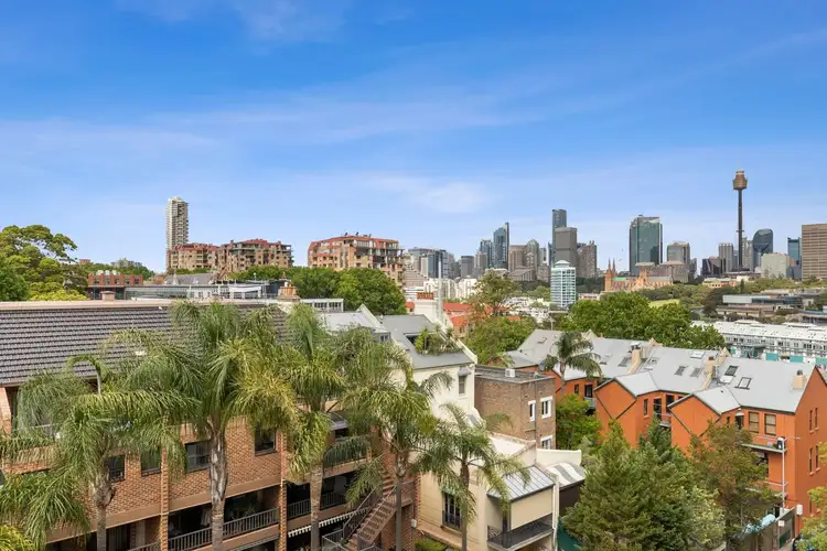 Third view of Homely studio listing, 70/1 Mcdonald St, Potts Point NSW 2011