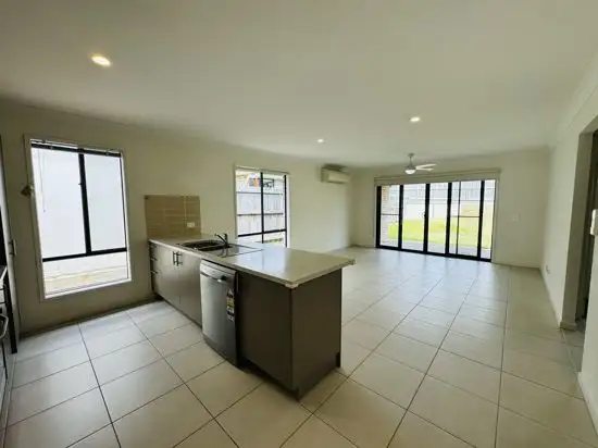 Fifth view of Homely house listing, 1/27 Chaka Street, Hillcrest QLD 4118