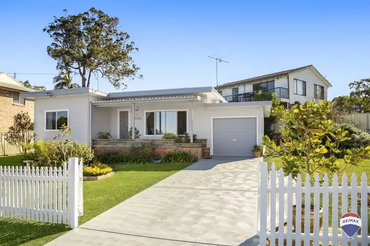 25 Noamunga Crescent, Gwandalan NSW 2259