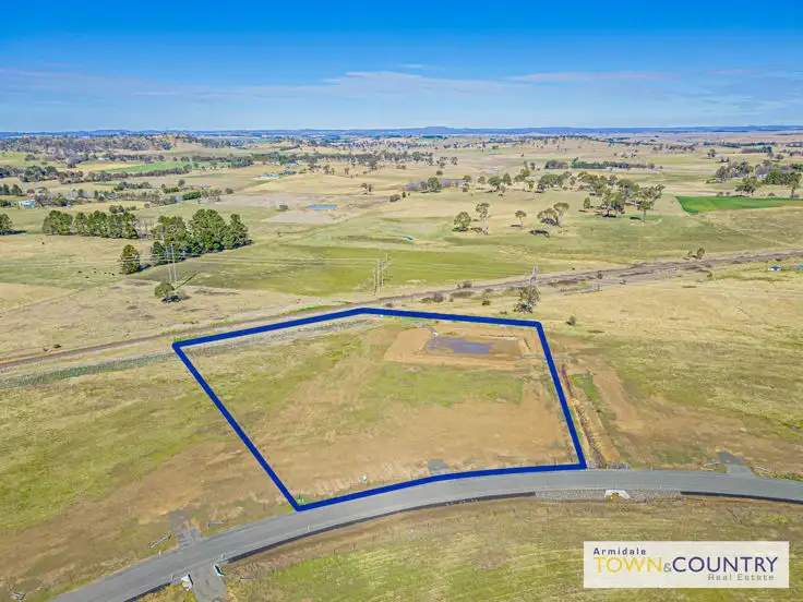 60 Varley Court, Armidale NSW 2350