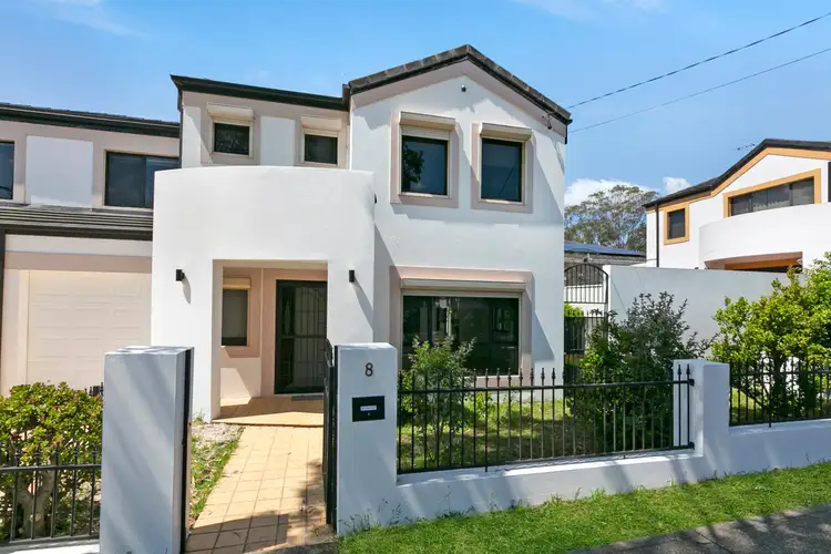 8 Walker St, Merrylands NSW 2160