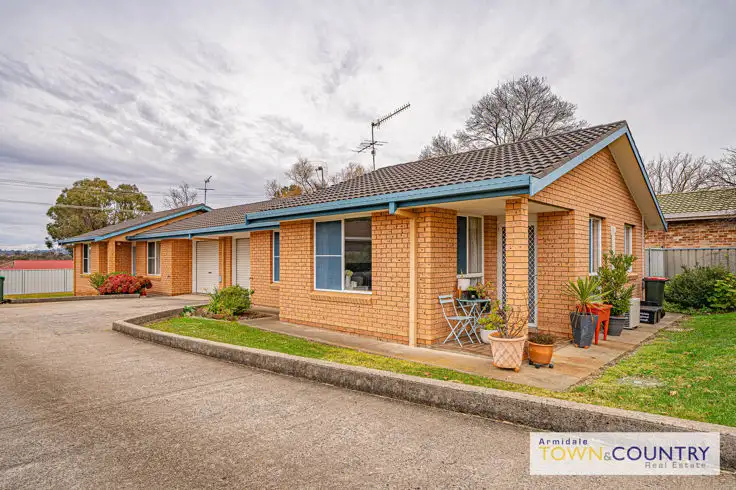 Fourth view of Homely townhouse listing, 1 & 2/10 Northey Drive, Armidale NSW 2350