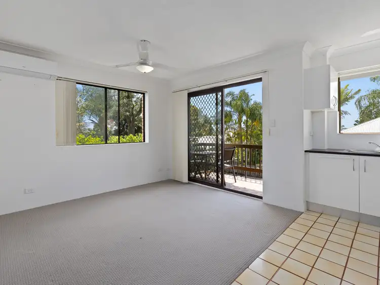 Third view of Homely unit listing, 4/90 Mowbray Terrace, East Brisbane QLD 4169