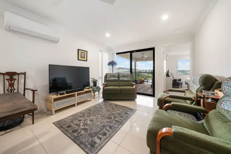 Fourth view of Homely unit listing, 2/17 McInnes Crescent, Glenvale QLD 4350
