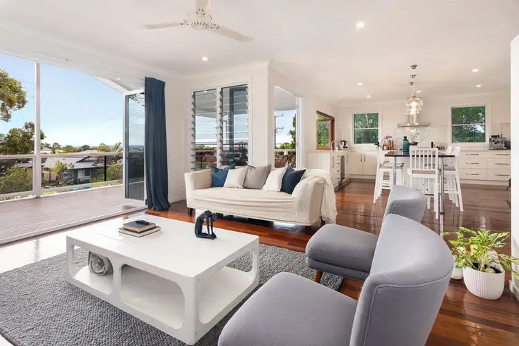 11 Torquay Road, Redland Bay QLD 4165