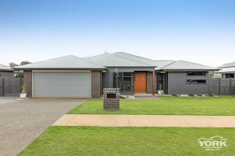 34 Webcke Crescent, Kleinton QLD 4352