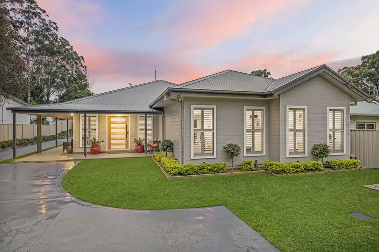 242 John Oxley Drive, Thrumster NSW 2444