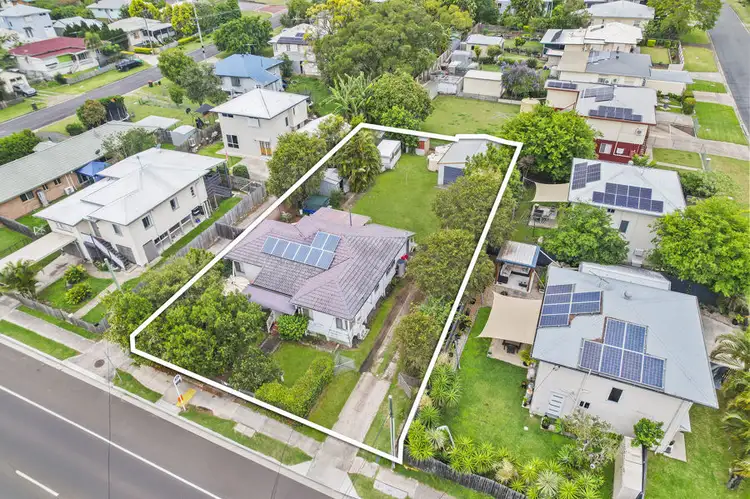 162 South Station Road, Silkstone QLD 4304
