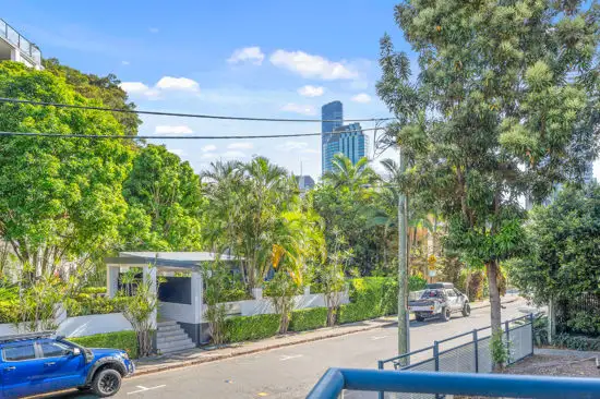Fifth view of Homely unit listing, 3/123 Main Street, Kangaroo Point QLD 4169