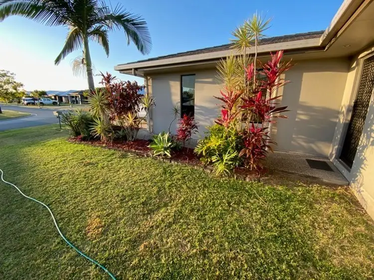 30 Lancaster Way, Ooralea QLD 4740