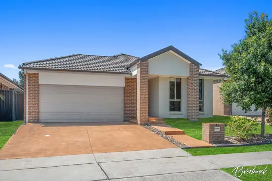 47 Greenwood Parkway, Jordan Springs NSW 2747