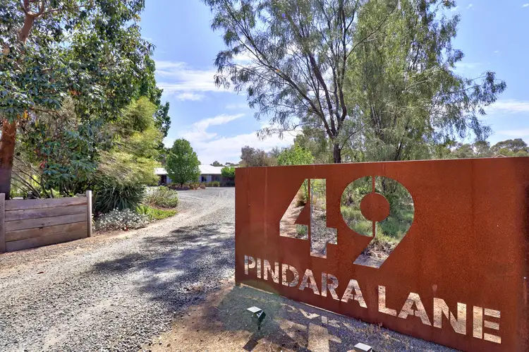 49 Pindara Lane, Deniliquin NSW 2710