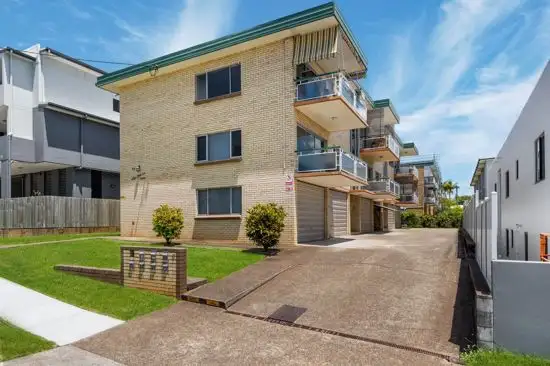 Main view of Homely unit listing, 5 7 Wolseley St, Clayfield QLD 4011