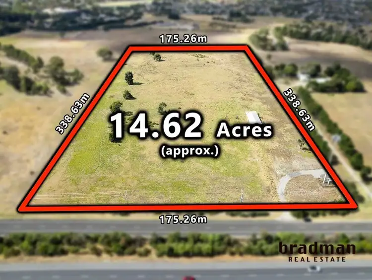 200 Moore Road, Sunbury VIC 3429