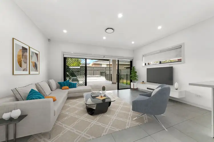 3A Lucinda Rd, Greystanes NSW 2145