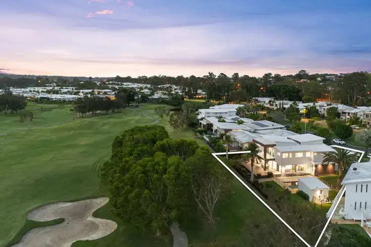 1038 Lakeview Terrace, Benowa QLD 4217