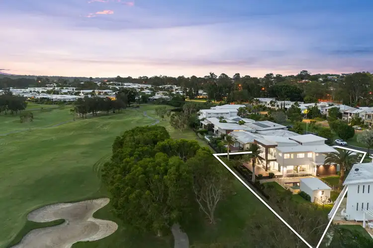 1038 Lakeview Terrace, Benowa QLD 4217