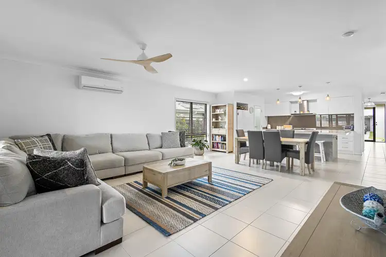 4 Golden St, Caloundra West QLD 4551