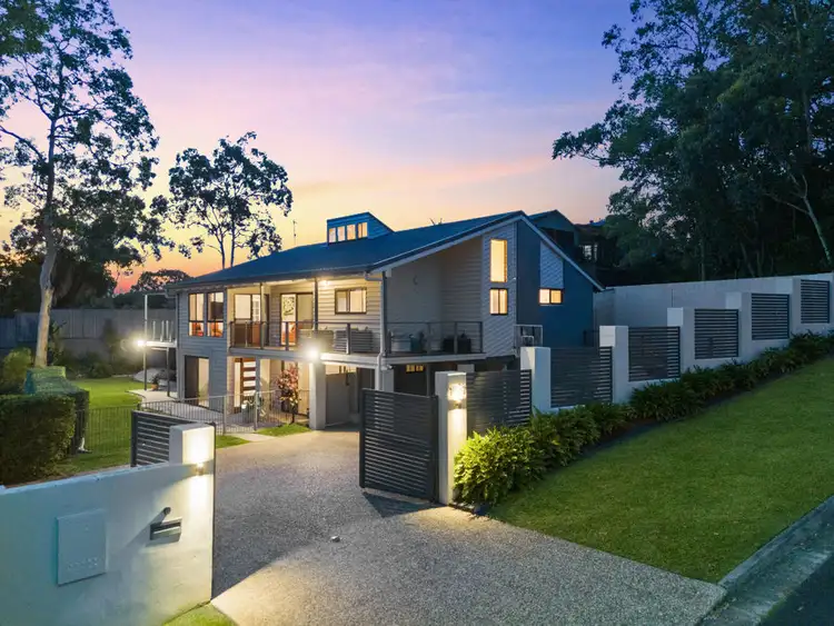 24 Carcoola Street, Benowa QLD 4217