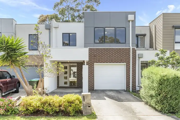 13 Spriggs Drive, Croydon VIC 3136