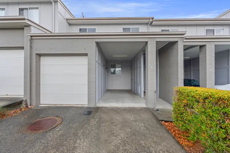 6/2 Toohey Street, Pacific Pines QLD 4211