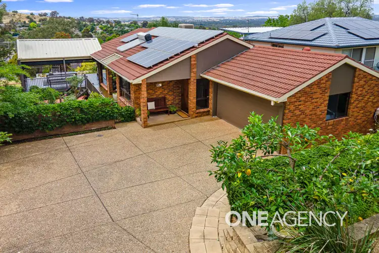 1 ANDREWS AVENUE, Kooringal NSW 2650